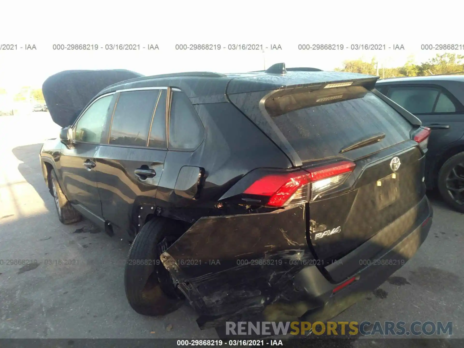 6 Photograph of a damaged car JTMH1RFV9LD051758 TOYOTA RAV4 2020