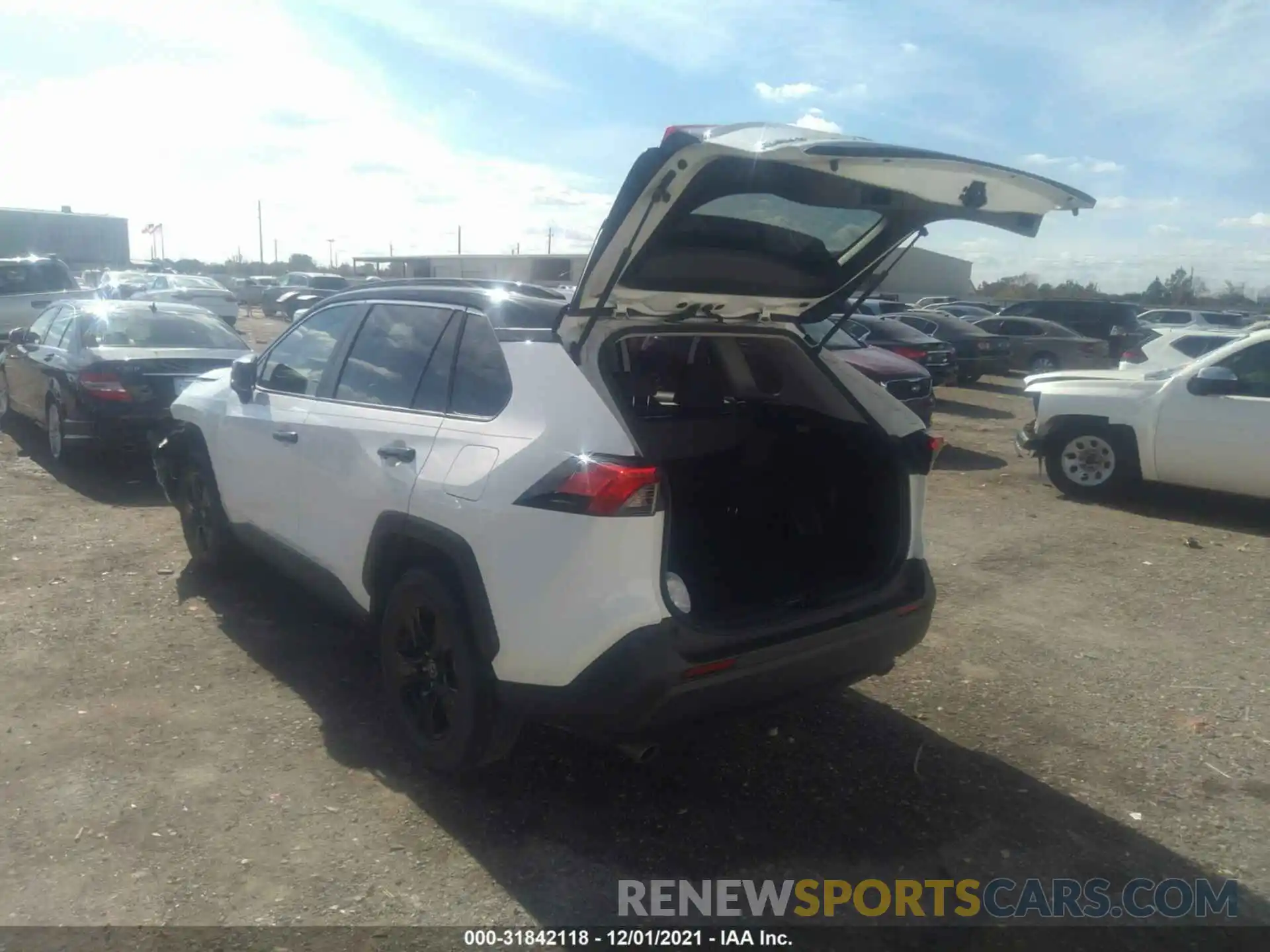 3 Photograph of a damaged car JTMH1RFV9LD053882 TOYOTA RAV4 2020