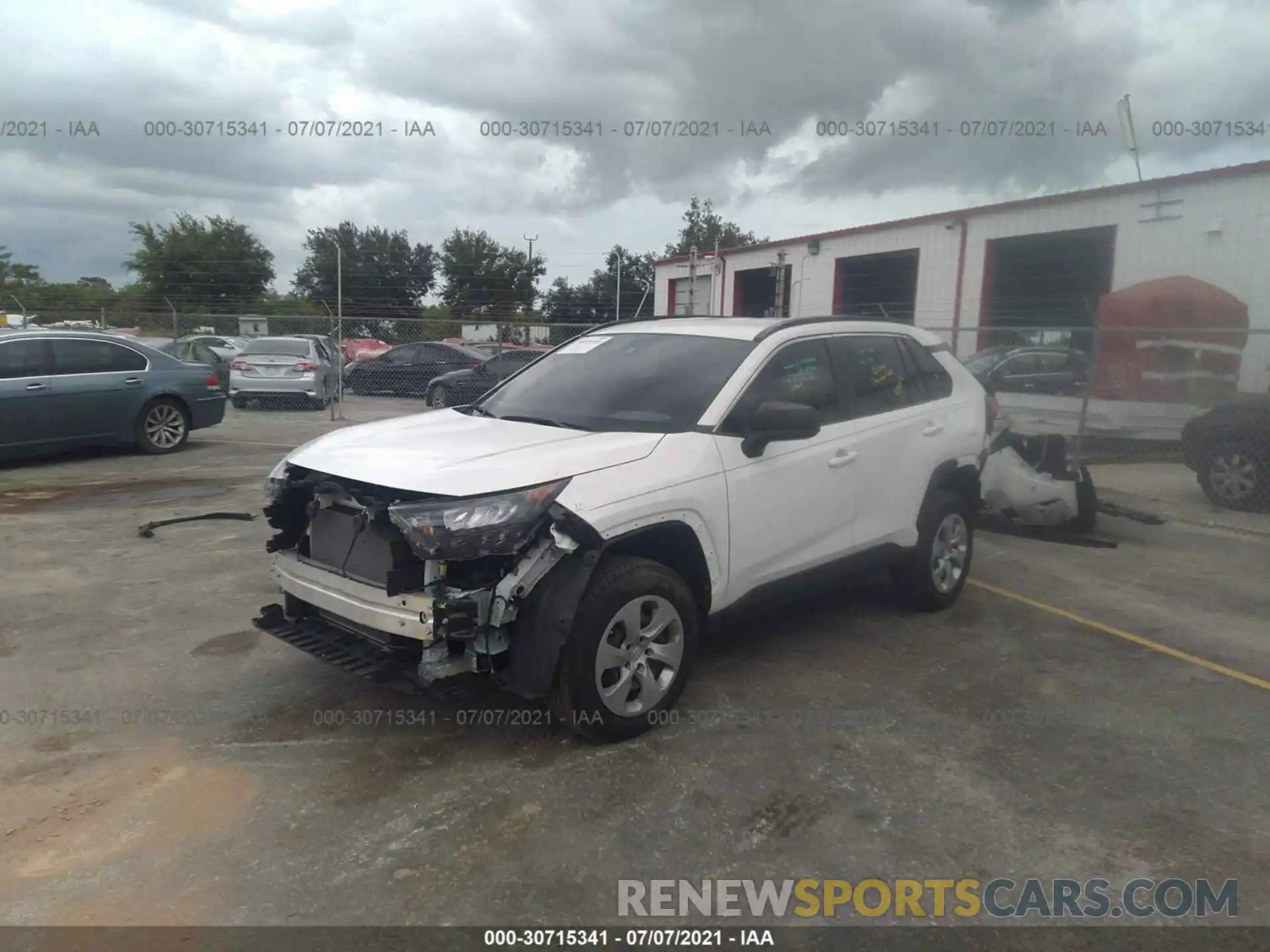 2 Photograph of a damaged car JTMH1RFV9LD521884 TOYOTA RAV4 2020