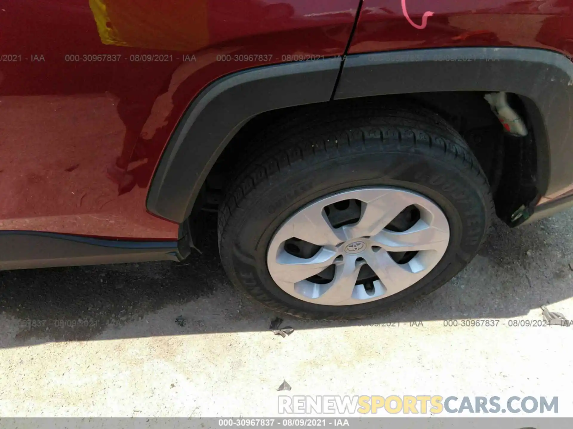 13 Фотография поврежденного автомобиля JTMH1RFVXLD044978 TOYOTA RAV4 2020