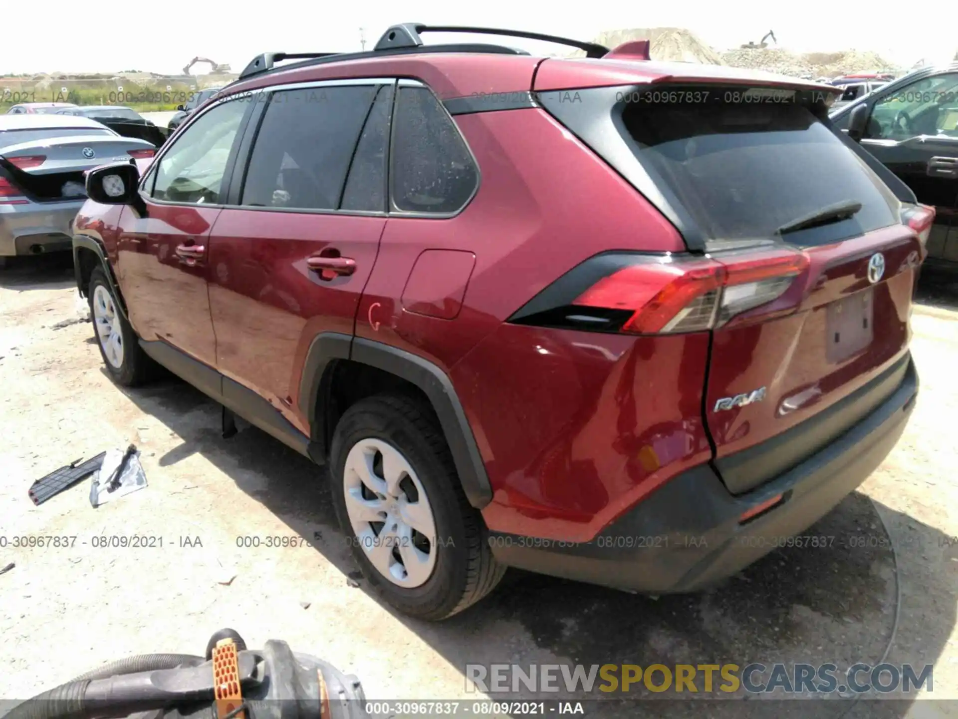 3 Фотография поврежденного автомобиля JTMH1RFVXLD044978 TOYOTA RAV4 2020