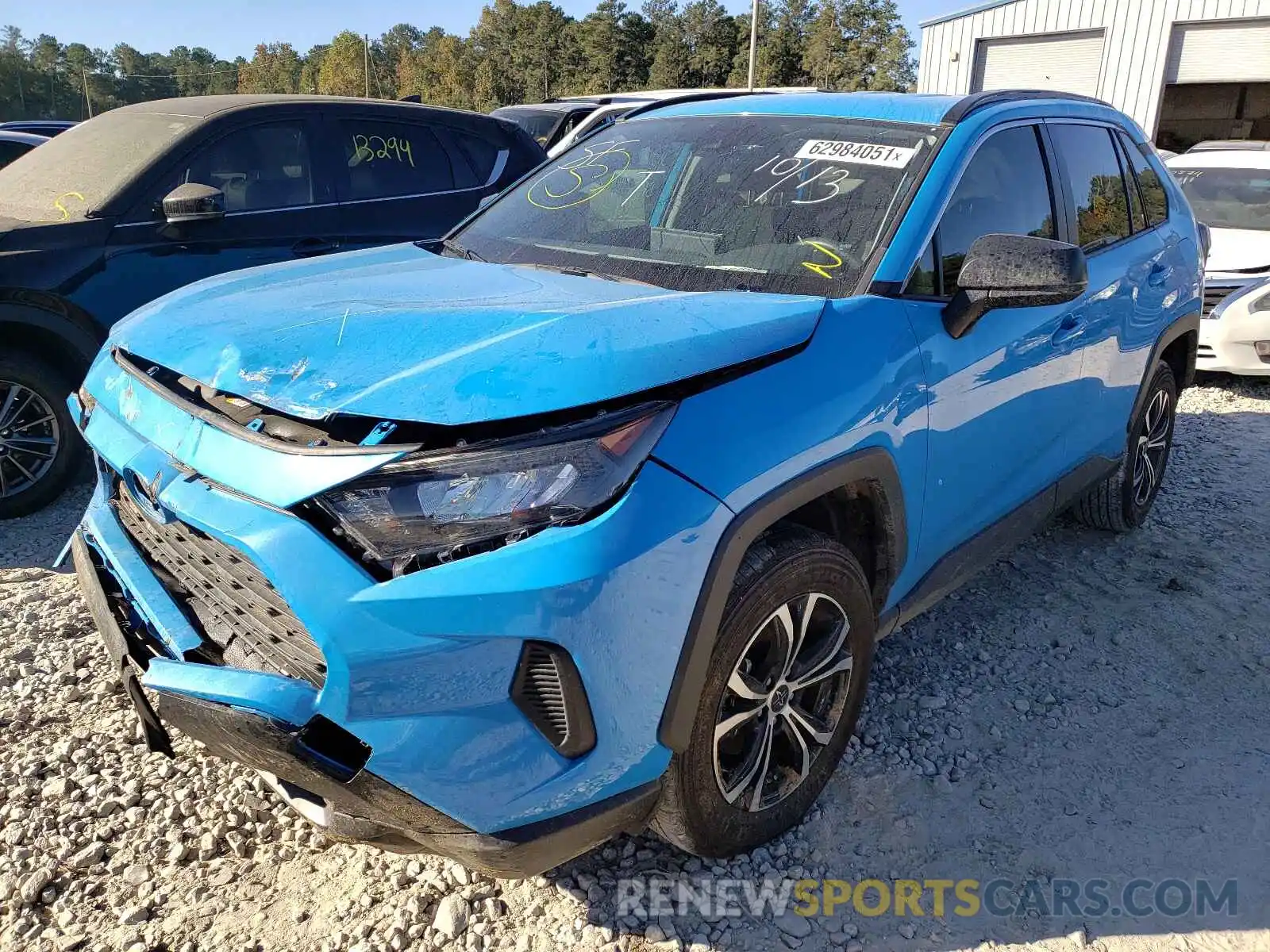 2 Photograph of a damaged car JTMH1RFVXLD051817 TOYOTA RAV4 2020