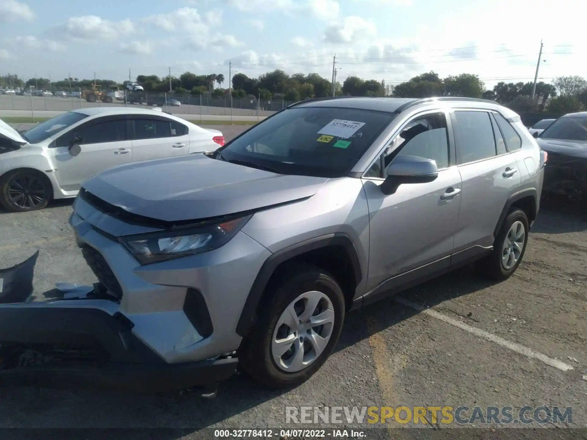 2 Photograph of a damaged car JTMK1RFV1LD060069 TOYOTA RAV4 2020