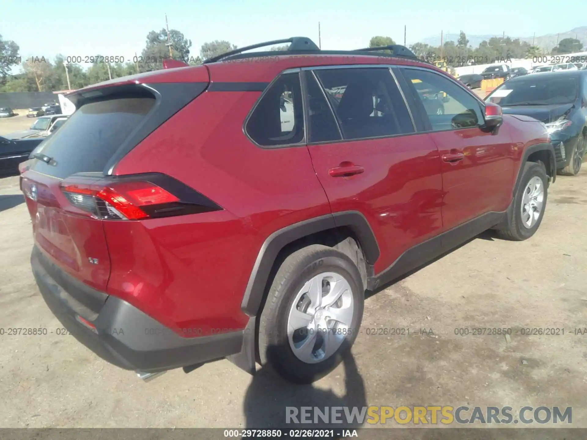 4 Photograph of a damaged car JTMK1RFV8LD054382 TOYOTA RAV4 2020