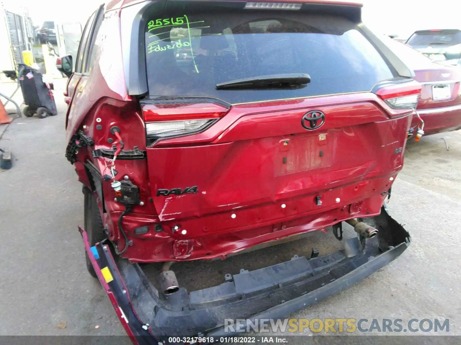 6 Photograph of a damaged car JTMK1RFV8LD060473 TOYOTA RAV4 2020