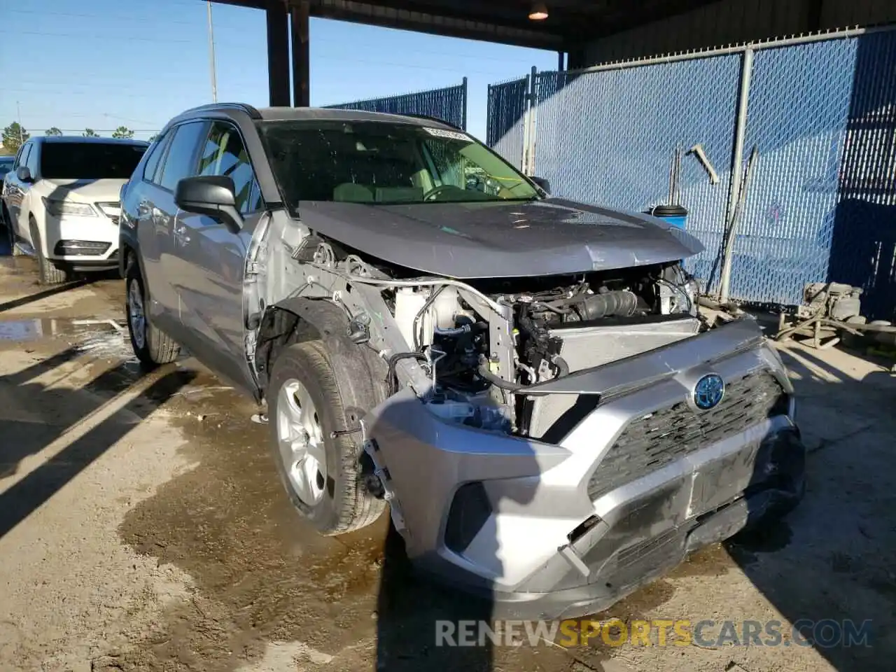 1 Photograph of a damaged car JTML6RFV2LD004230 TOYOTA RAV4 2020