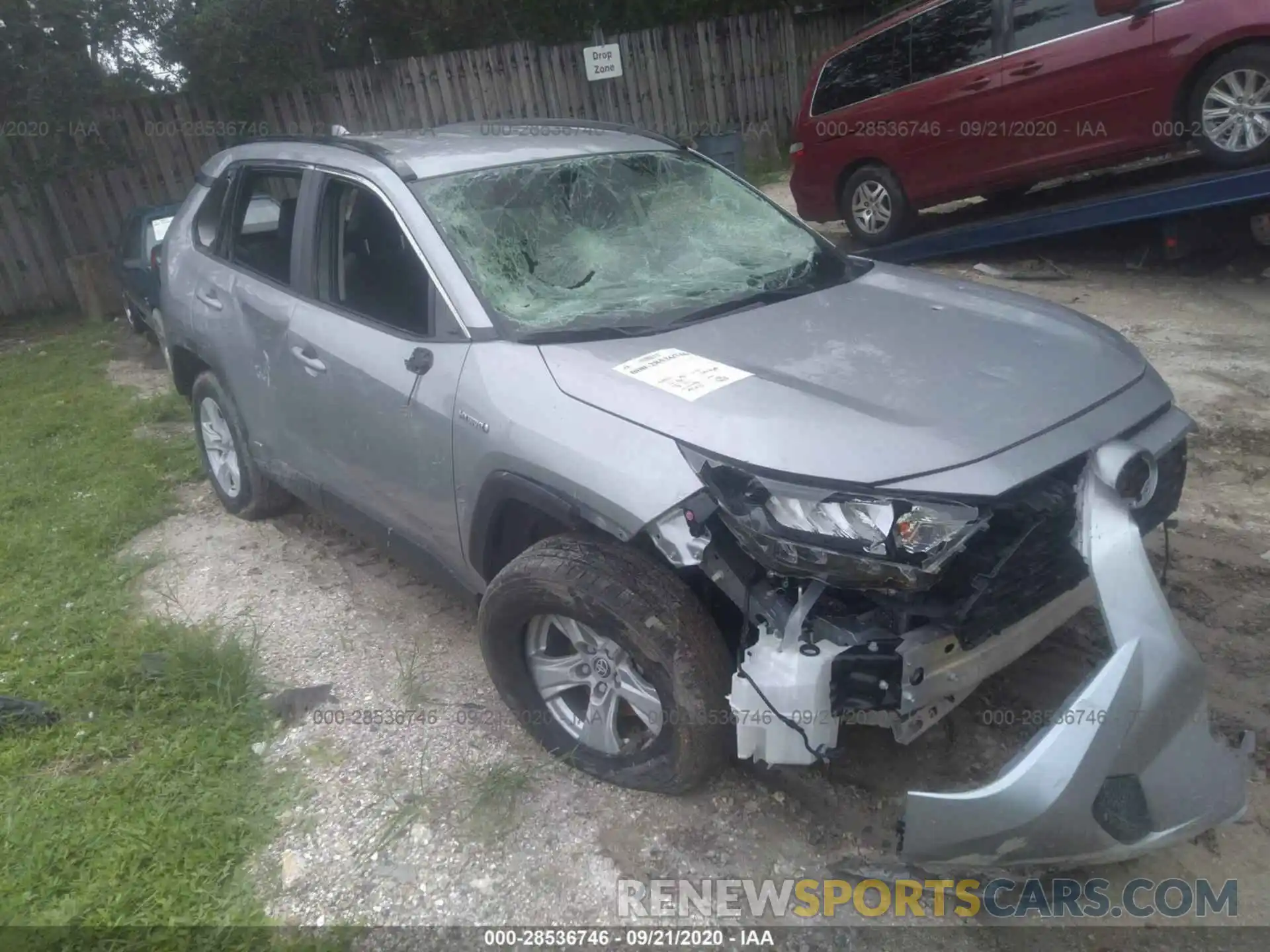 1 Photograph of a damaged car JTML6RFV5LD003069 TOYOTA RAV4 2020