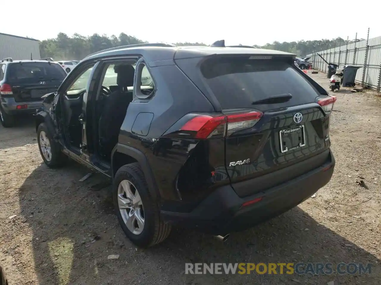 3 Photograph of a damaged car JTML6RFVXLD004217 TOYOTA RAV4 2020