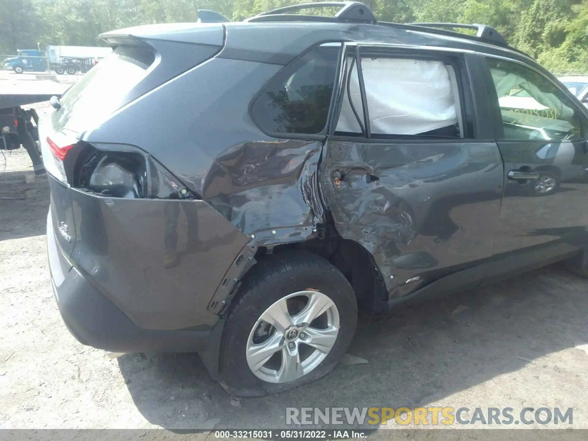 6 Photograph of a damaged car JTMLWRFV1LD070672 TOYOTA RAV4 2020