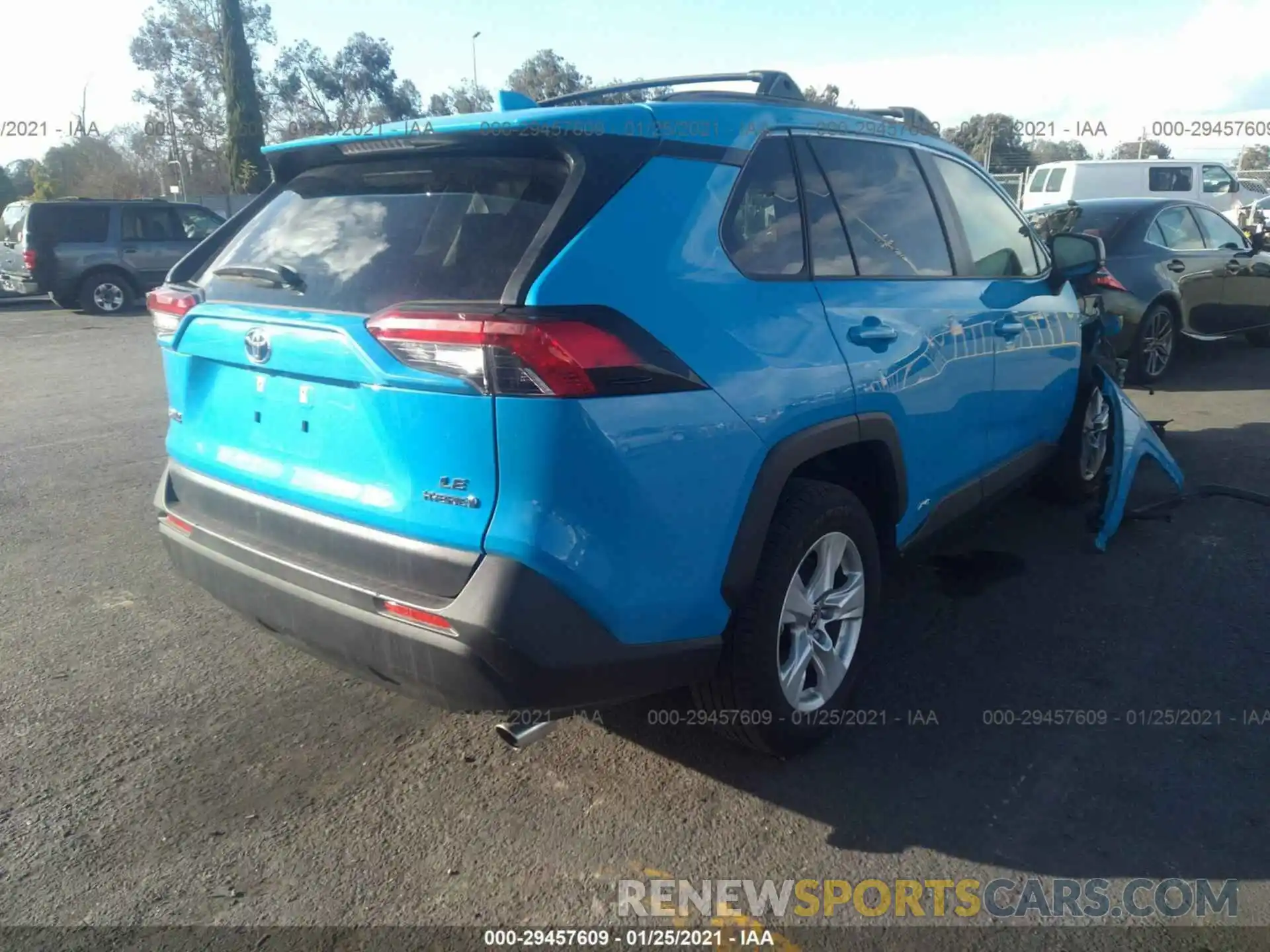 4 Photograph of a damaged car JTMLWRFV3LD055199 TOYOTA RAV4 2020