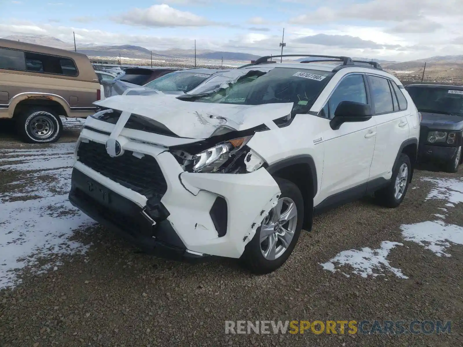 2 Photograph of a damaged car JTMLWRFV3LD546615 TOYOTA RAV4 2020