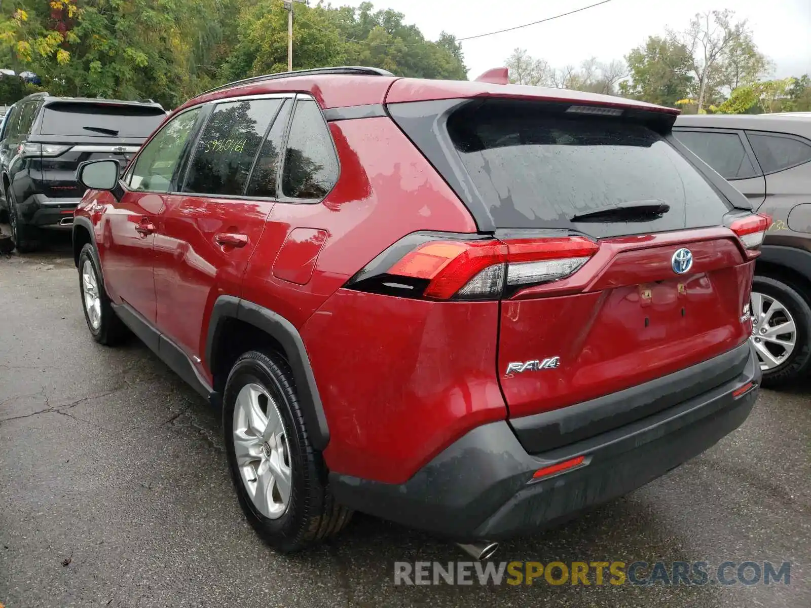 3 Photograph of a damaged car JTMLWRFV5LD067404 TOYOTA RAV4 2020