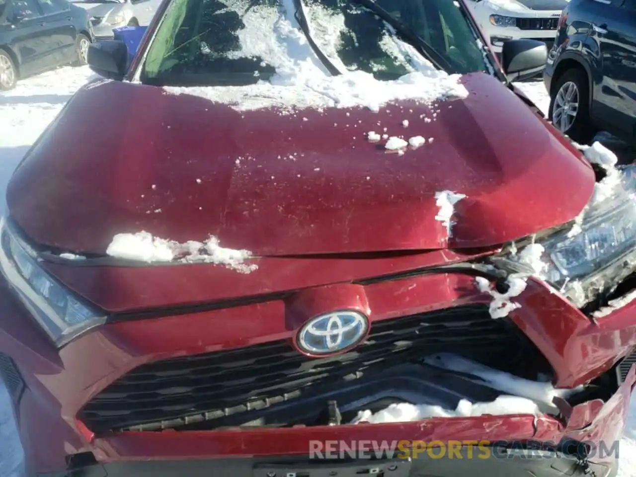 7 Photograph of a damaged car JTMLWRFV6LD045718 TOYOTA RAV4 2020