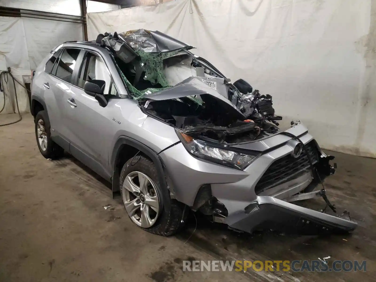 1 Photograph of a damaged car JTMLWRFV7LD047056 TOYOTA RAV4 2020