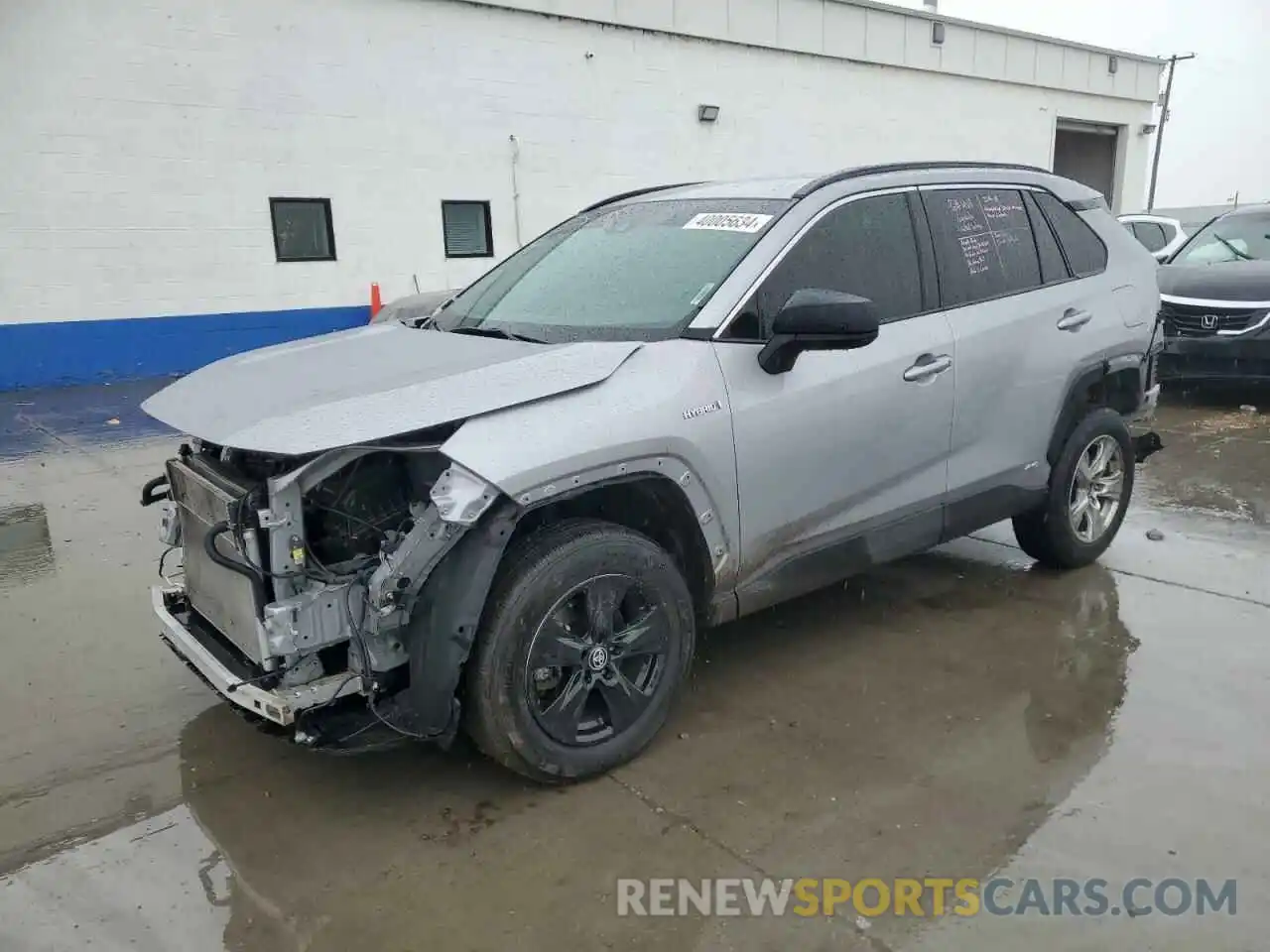 1 Photograph of a damaged car JTMLWRFV8LD071978 TOYOTA RAV4 2020