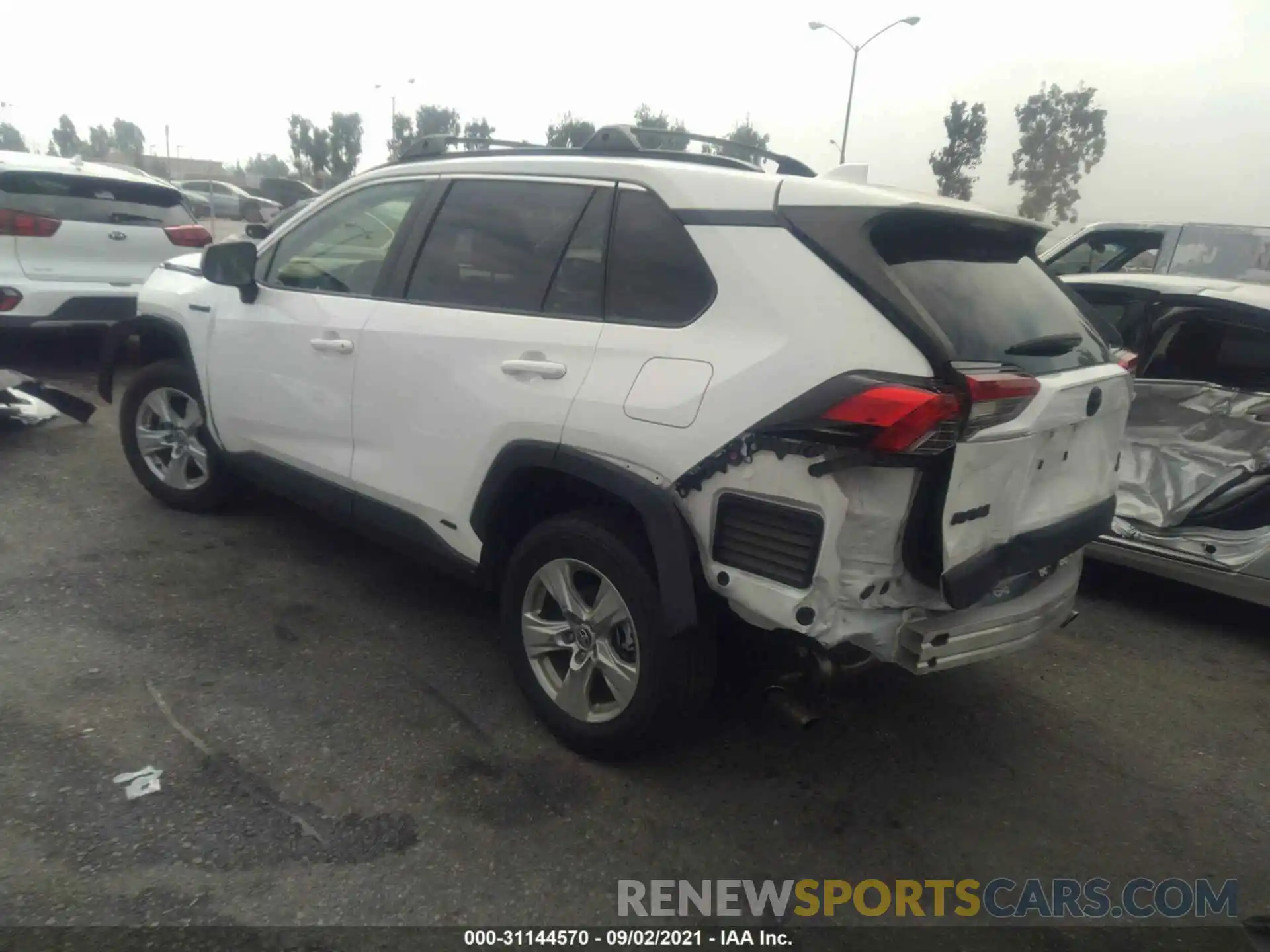 3 Фотография поврежденного автомобиля JTMLWRFV8LD533729 TOYOTA RAV4 2020