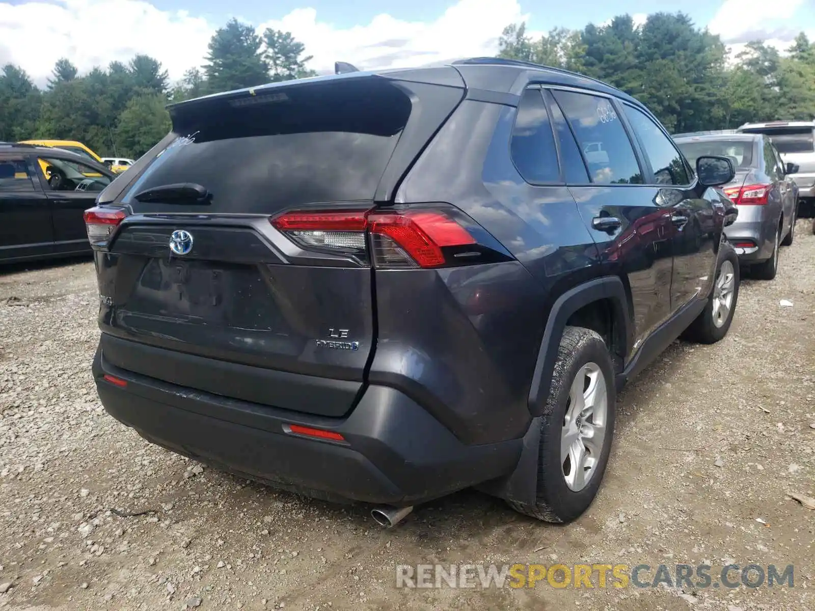 4 Photograph of a damaged car JTMLWRFV9LD536400 TOYOTA RAV4 2020