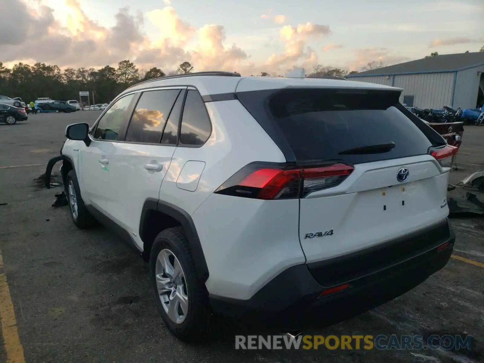 3 Photograph of a damaged car JTMM6RFV0LD005848 TOYOTA RAV4 2020