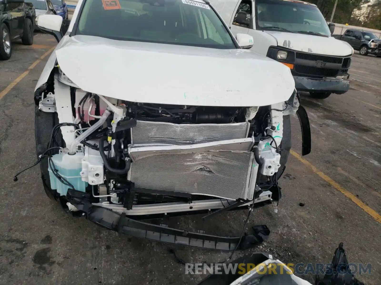 9 Photograph of a damaged car JTMM6RFV0LD005848 TOYOTA RAV4 2020