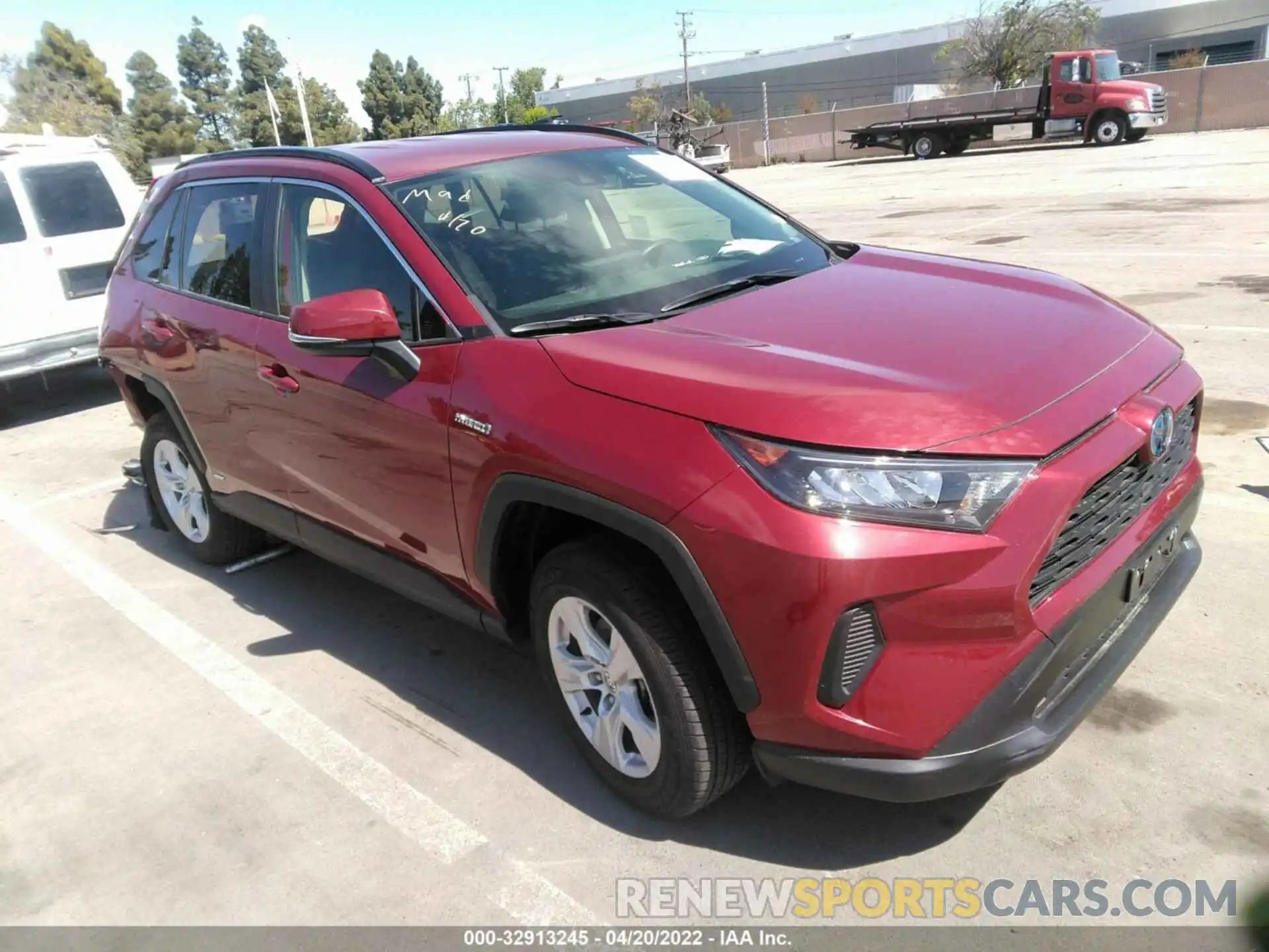 1 Photograph of a damaged car JTMM6RFV3LD004743 TOYOTA RAV4 2020