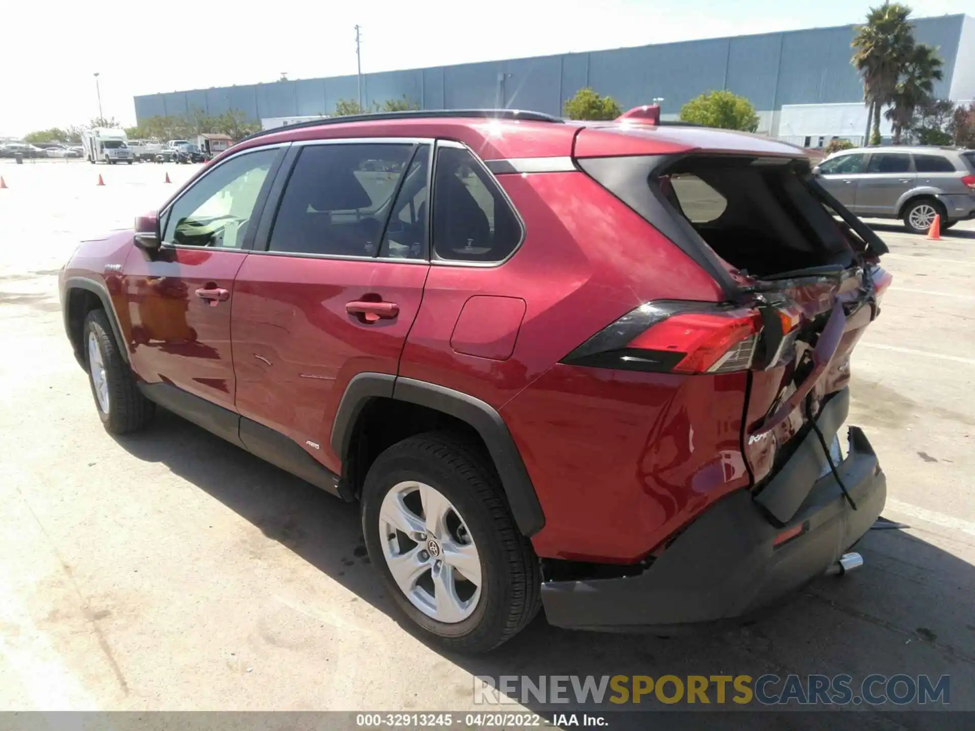 3 Photograph of a damaged car JTMM6RFV3LD004743 TOYOTA RAV4 2020