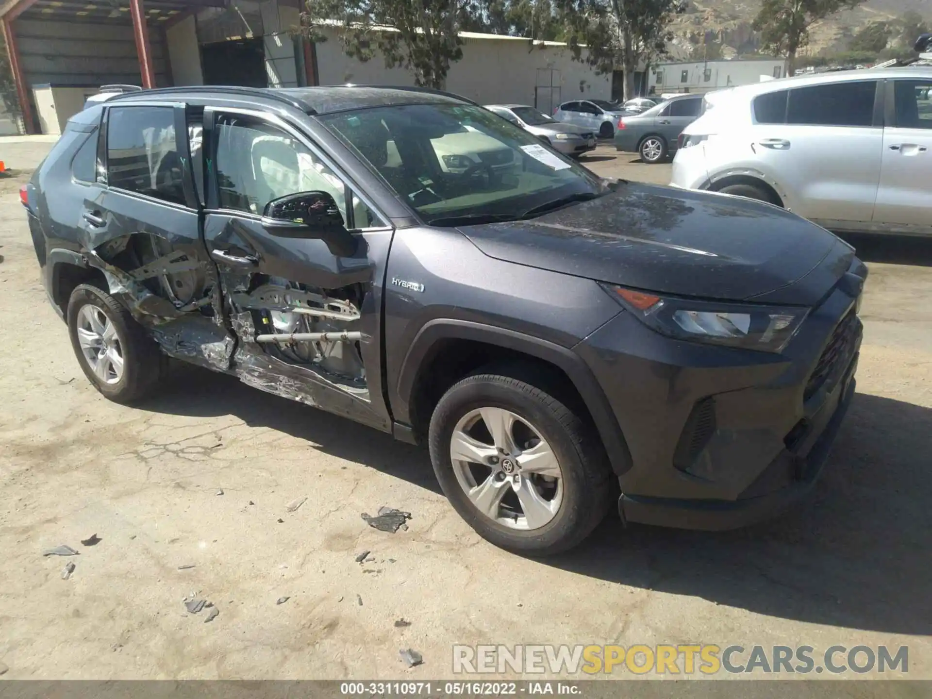 1 Photograph of a damaged car JTMM6RFV4LD004427 TOYOTA RAV4 2020