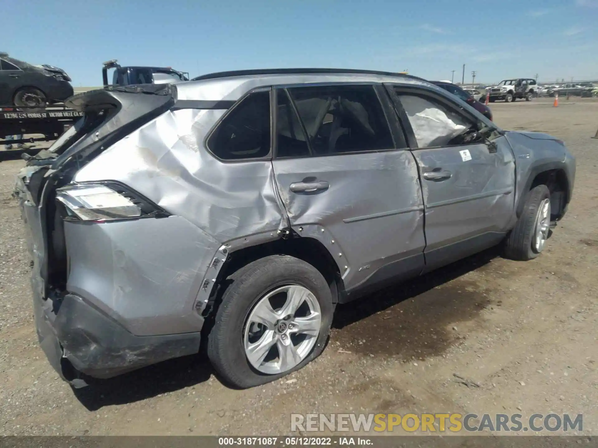 4 Photograph of a damaged car JTMM6RFV5LD002539 TOYOTA RAV4 2020