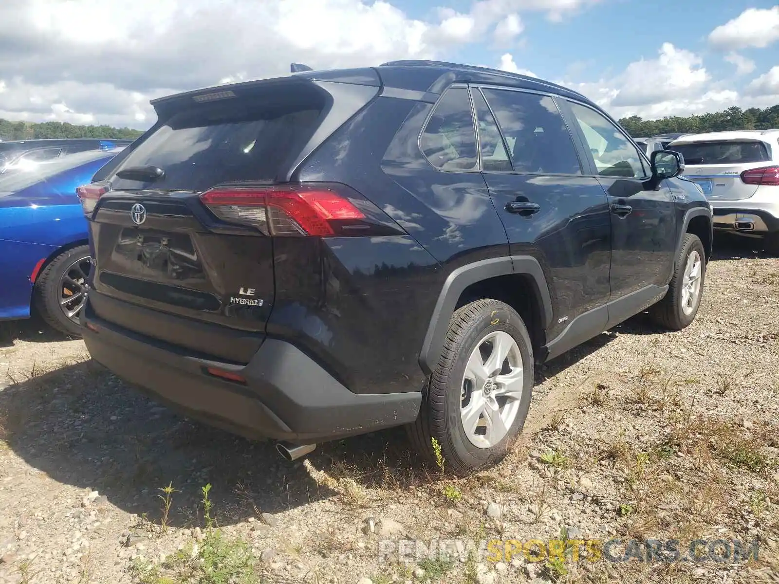 4 Photograph of a damaged car JTMM6RFV6LD001271 TOYOTA RAV4 2020