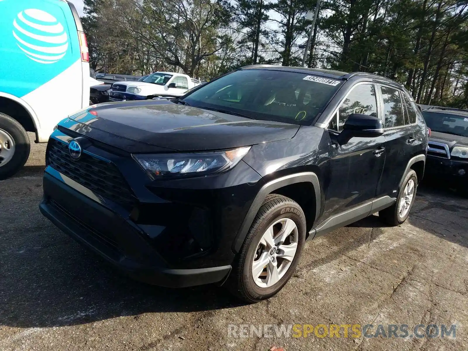 2 Photograph of a damaged car JTMM6RFV8LD002745 TOYOTA RAV4 2020