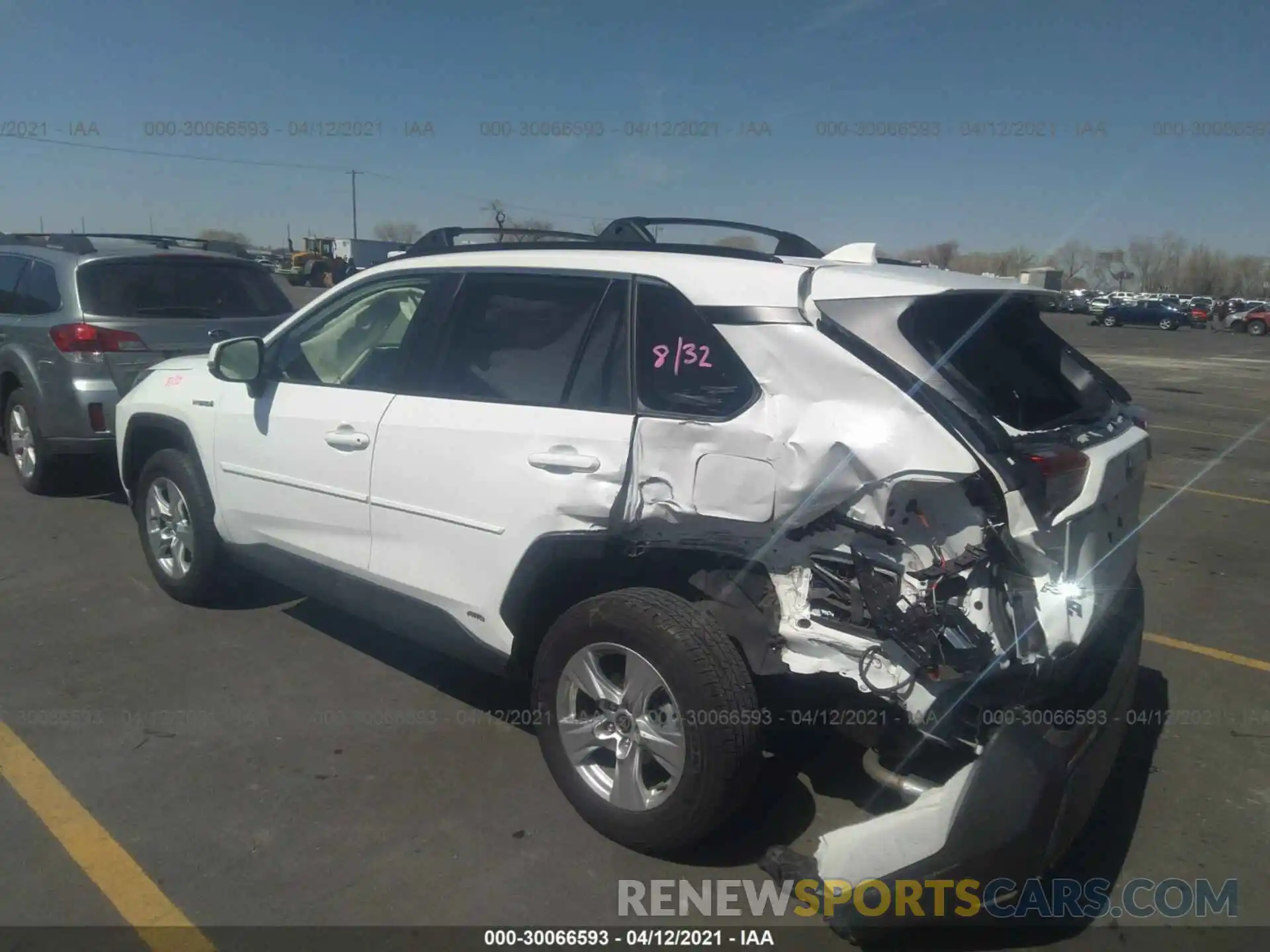 3 Photograph of a damaged car JTMM6RFV8LD006620 TOYOTA RAV4 2020