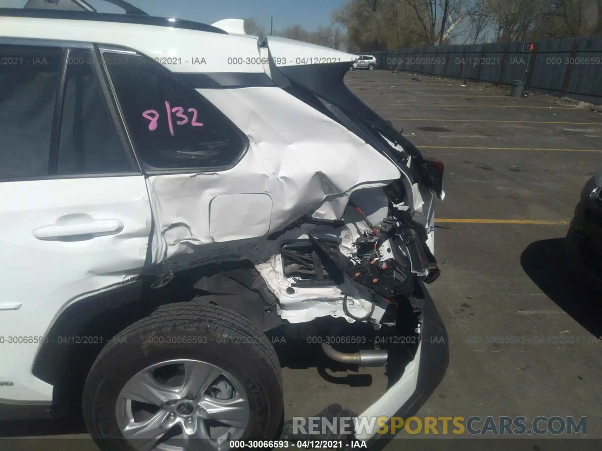 6 Photograph of a damaged car JTMM6RFV8LD006620 TOYOTA RAV4 2020