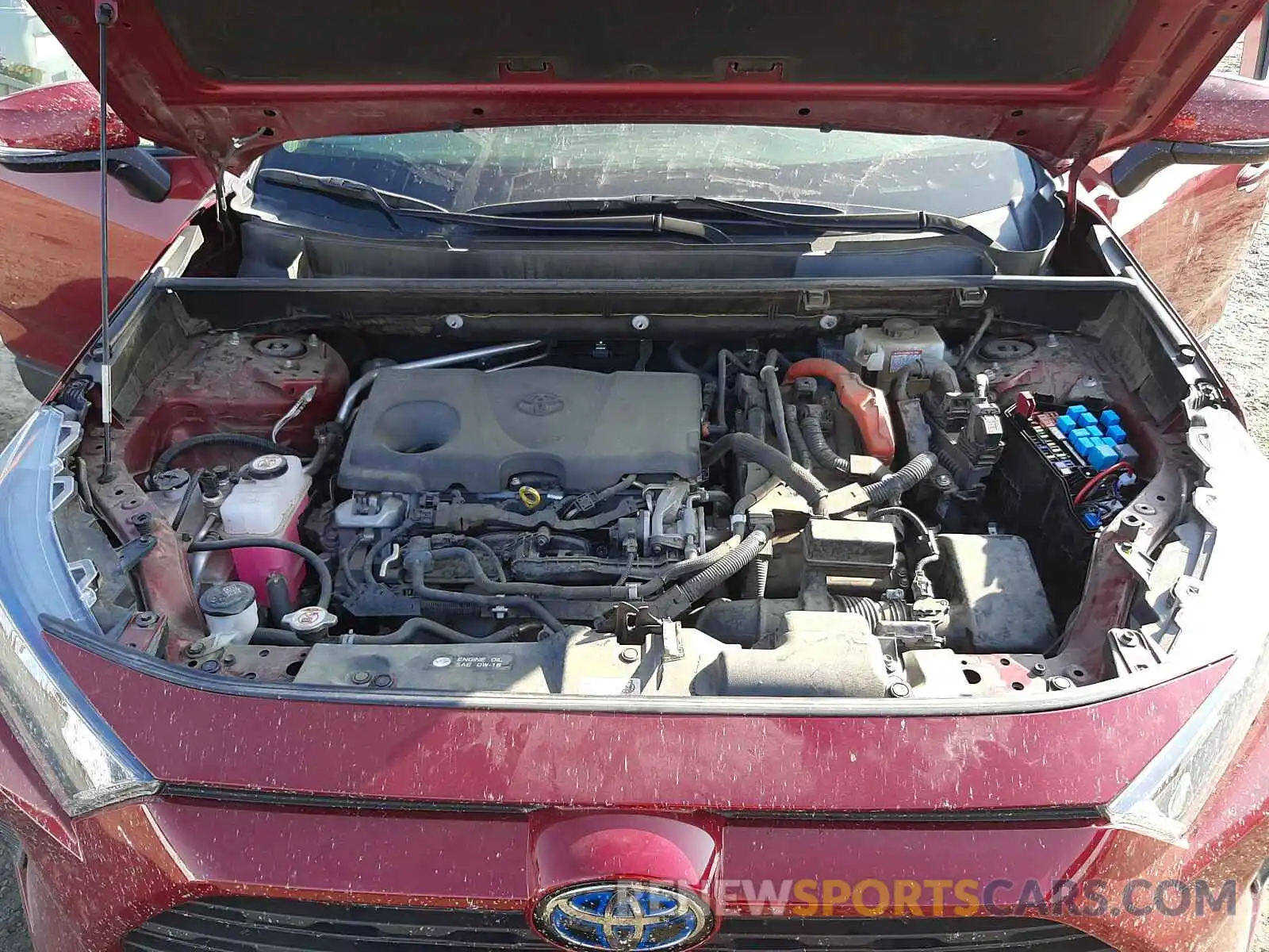 7 Photograph of a damaged car JTMMWRFV1LD044738 TOYOTA RAV4 2020