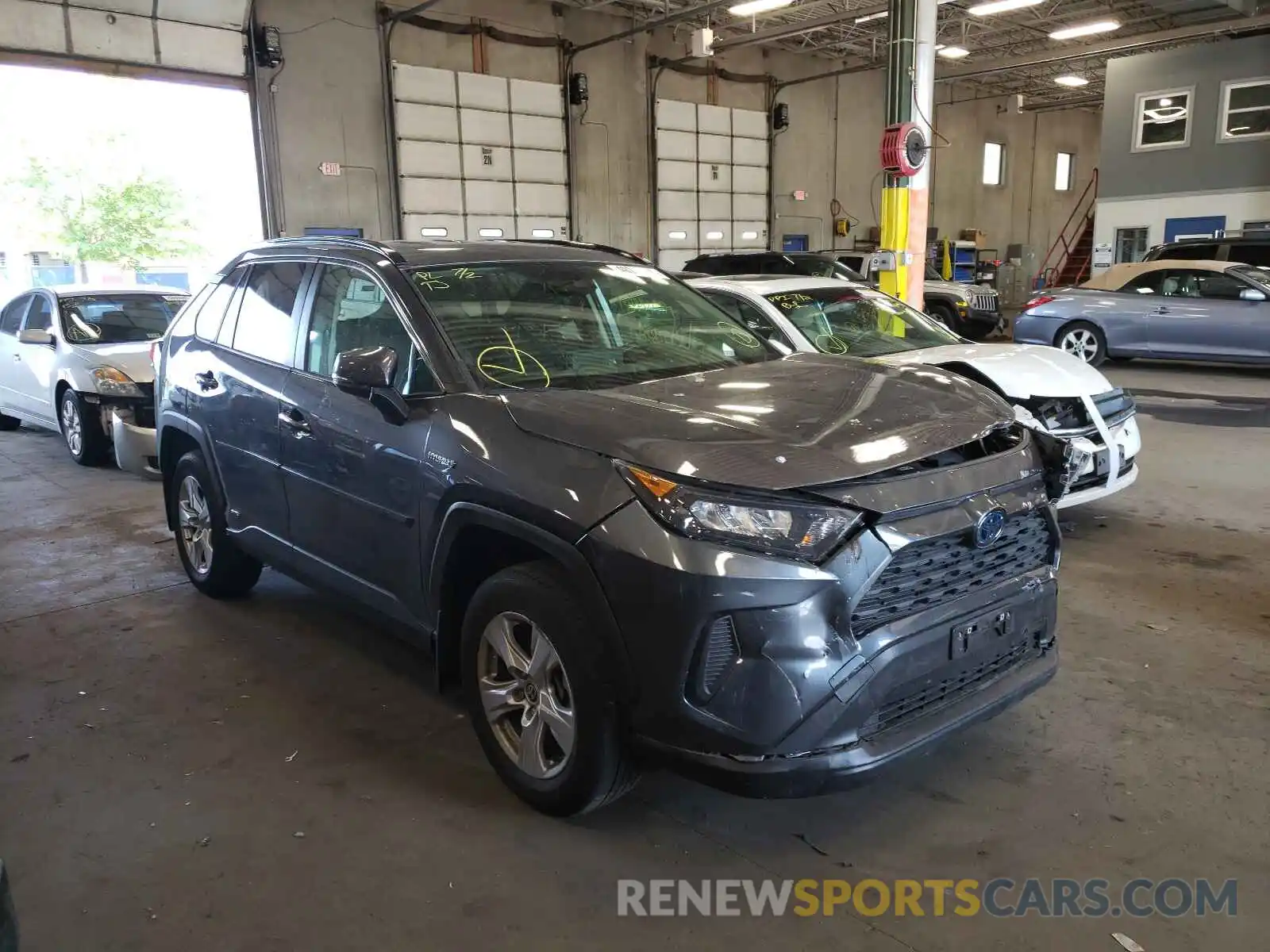 1 Photograph of a damaged car JTMMWRFV1LD058977 TOYOTA RAV4 2020