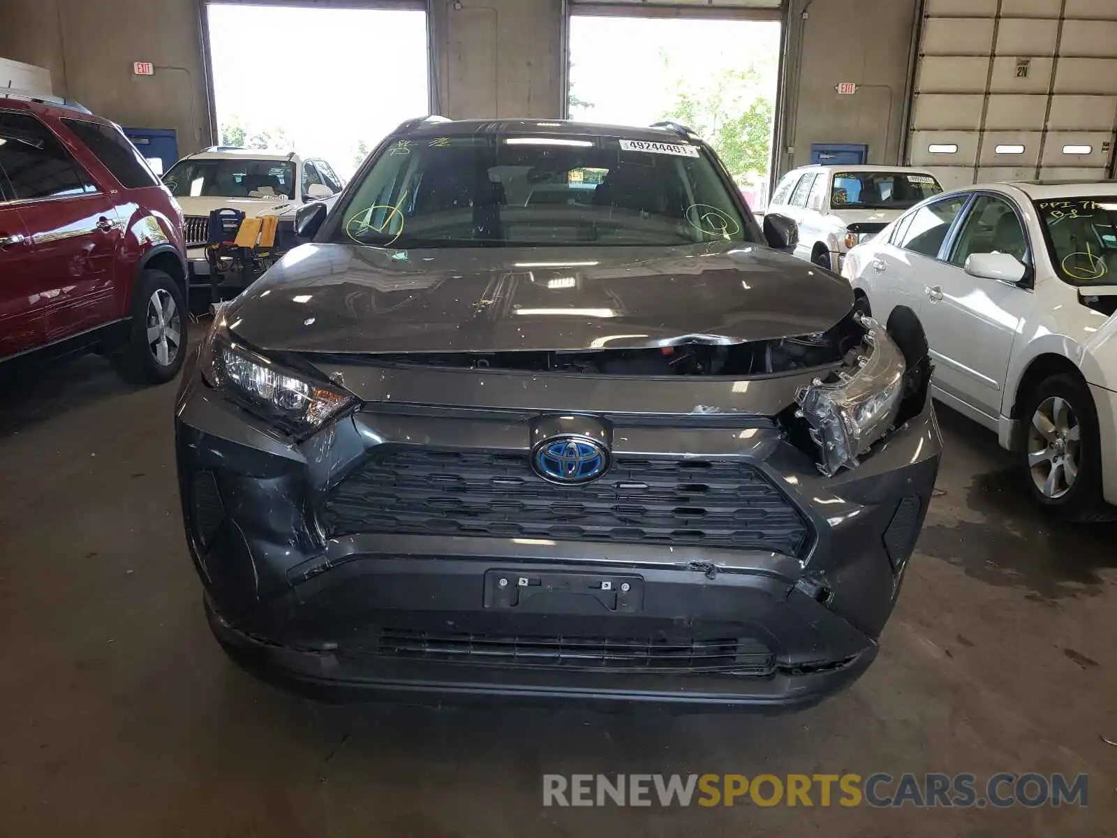 9 Photograph of a damaged car JTMMWRFV1LD058977 TOYOTA RAV4 2020