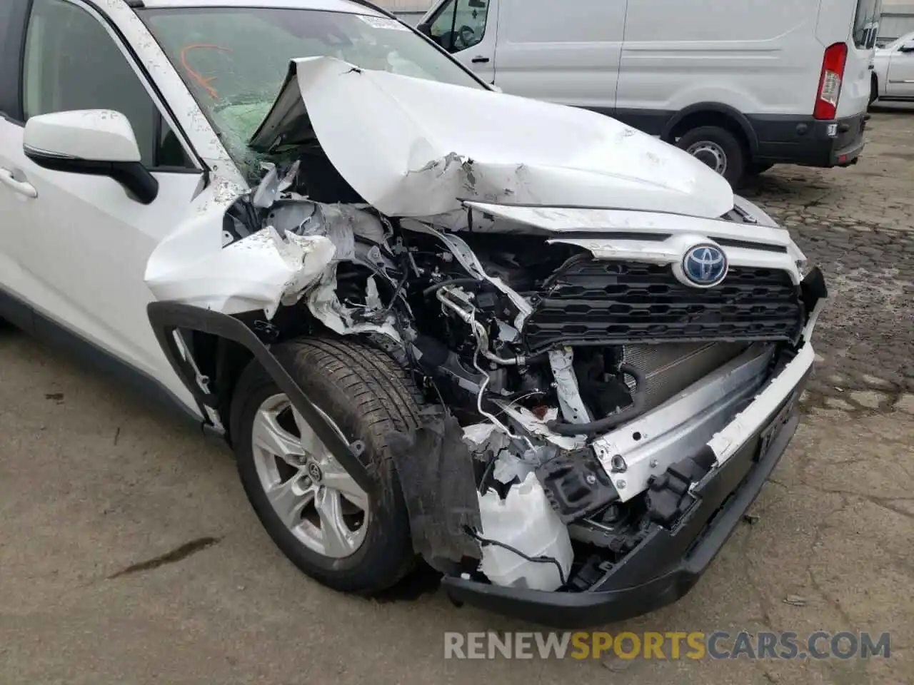 9 Photograph of a damaged car JTMMWRFV1LD070207 TOYOTA RAV4 2020