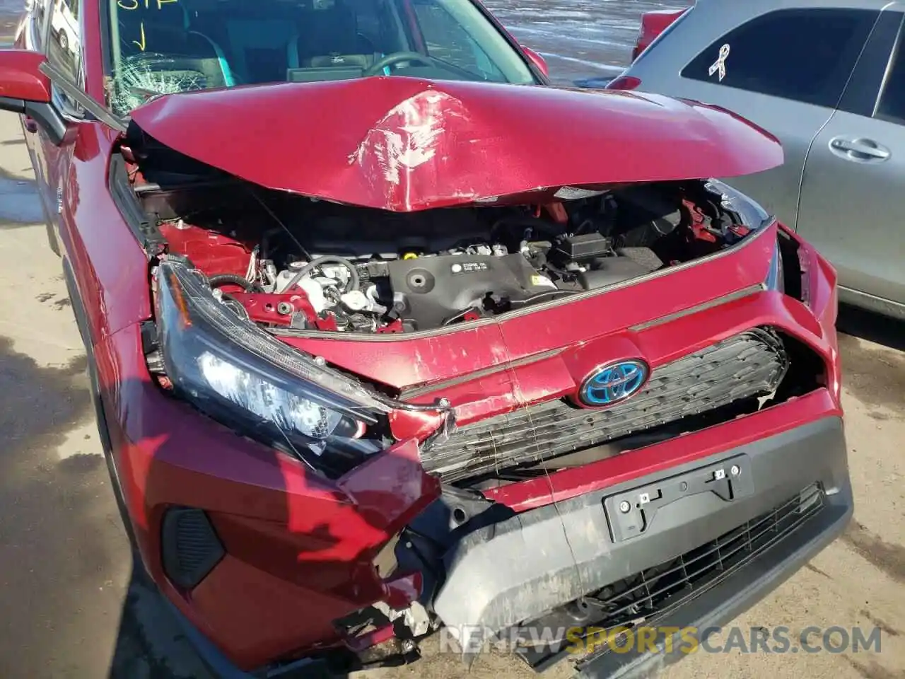 9 Photograph of a damaged car JTMMWRFV3LD069799 TOYOTA RAV4 2020