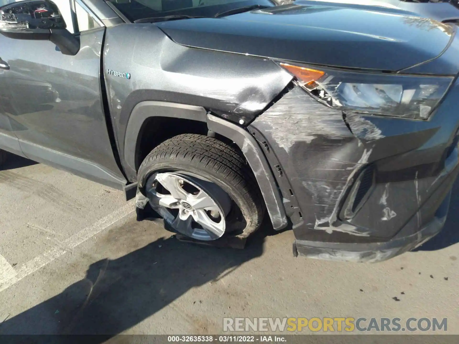 6 Photograph of a damaged car JTMMWRFV3LD073366 TOYOTA RAV4 2020