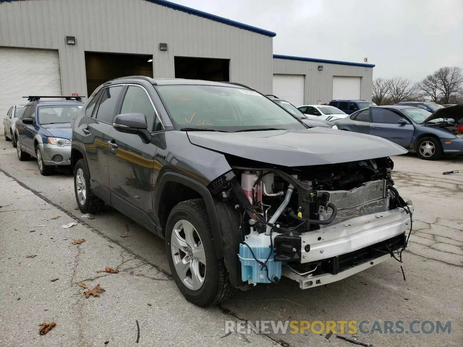 1 Photograph of a damaged car JTMMWRFV6LD549044 TOYOTA RAV4 2020