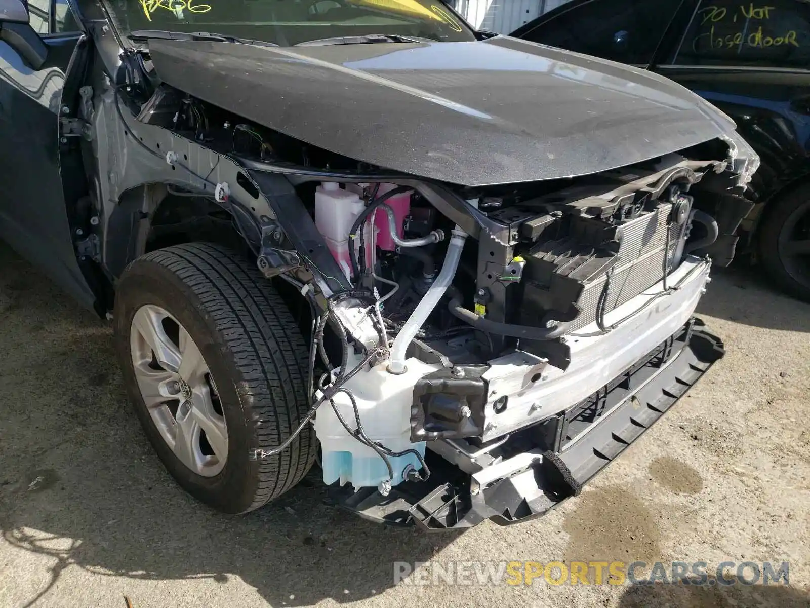 9 Photograph of a damaged car JTMMWRFV7LD063634 TOYOTA RAV4 2020