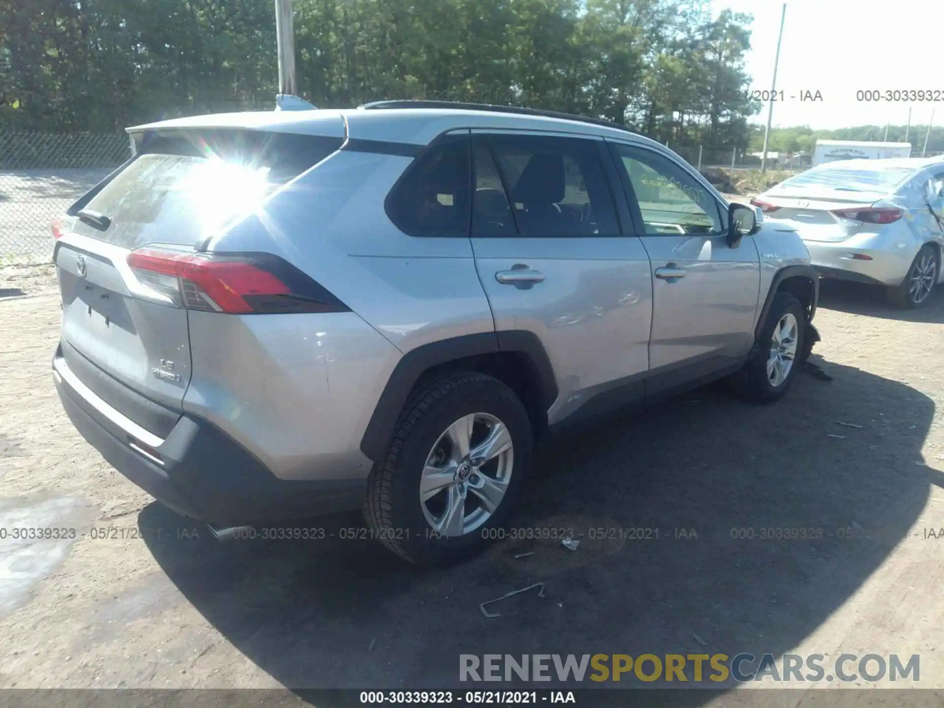 4 Фотография поврежденного автомобиля JTMMWRFV8LD071404 TOYOTA RAV4 2020