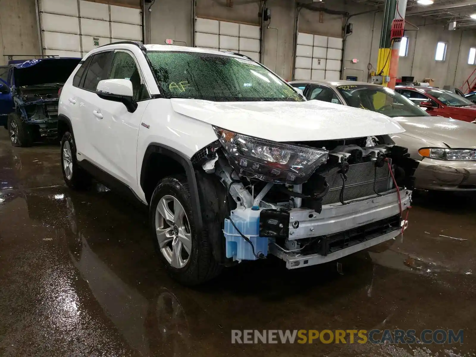 1 Photograph of a damaged car JTMMWRFV9LD066924 TOYOTA RAV4 2020