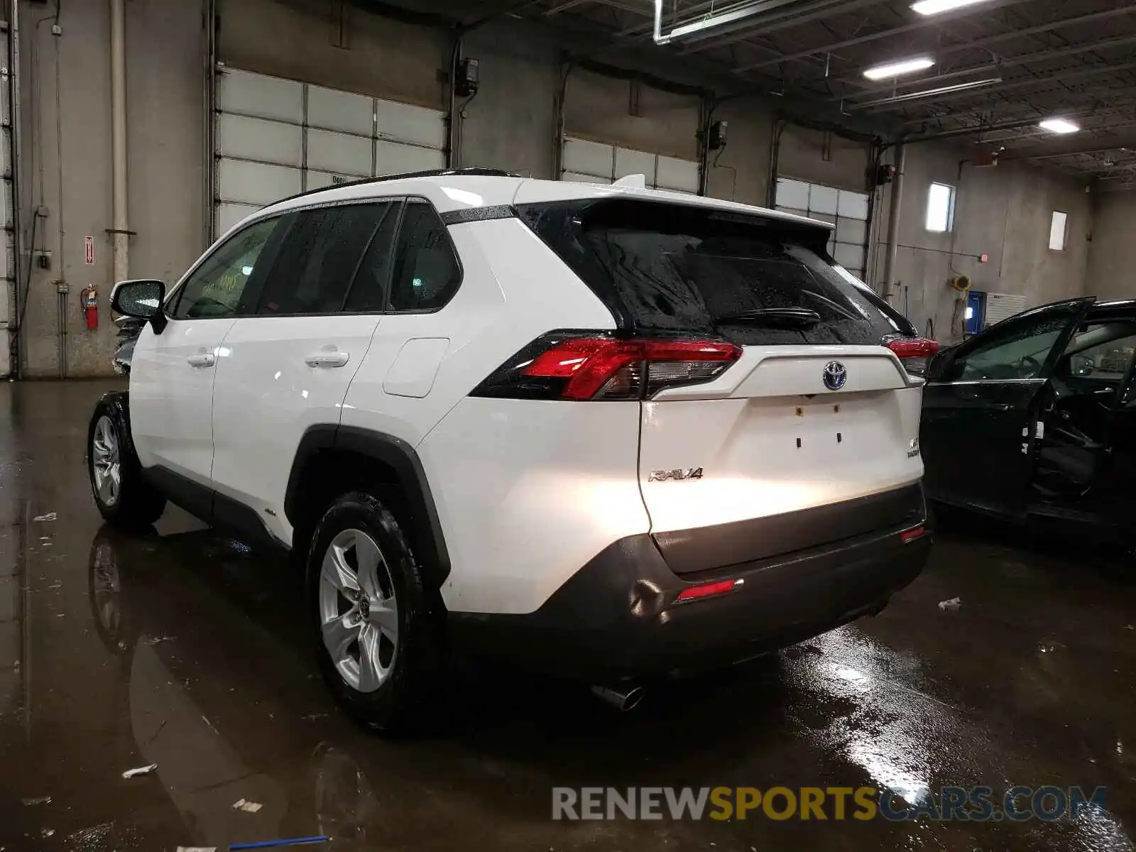 3 Photograph of a damaged car JTMMWRFV9LD066924 TOYOTA RAV4 2020