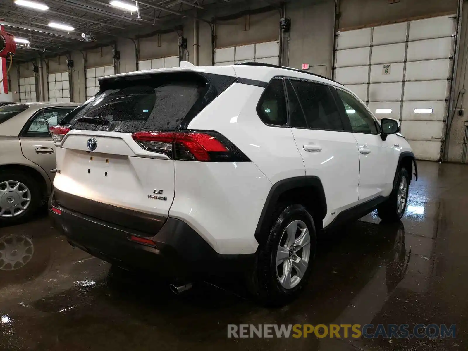 4 Photograph of a damaged car JTMMWRFV9LD066924 TOYOTA RAV4 2020