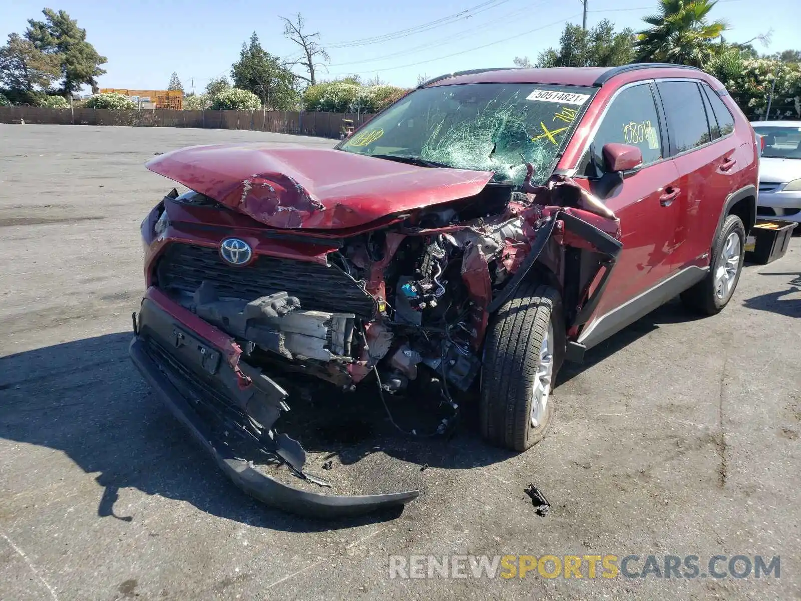 2 Photograph of a damaged car JTMMWRFV9LD067135 TOYOTA RAV4 2020