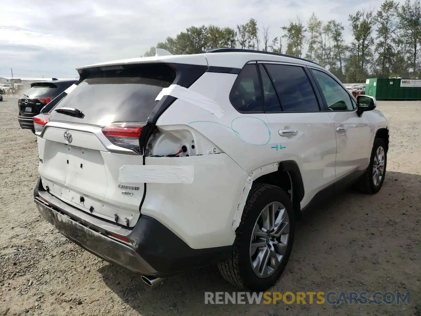 4 Photograph of a damaged car JTMN1RFV0LD527799 TOYOTA RAV4 2020