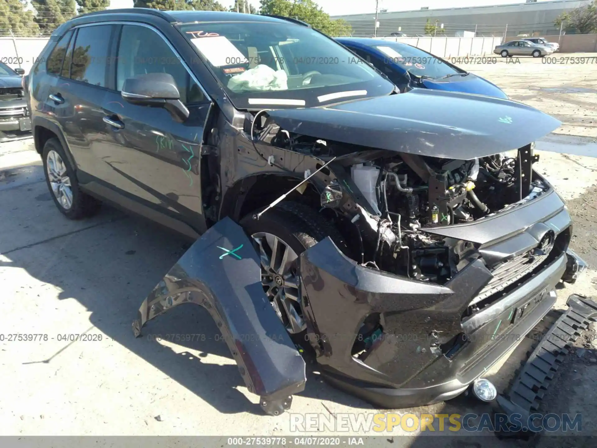 1 Photograph of a damaged car JTMN1RFV1LD527472 TOYOTA RAV4 2020