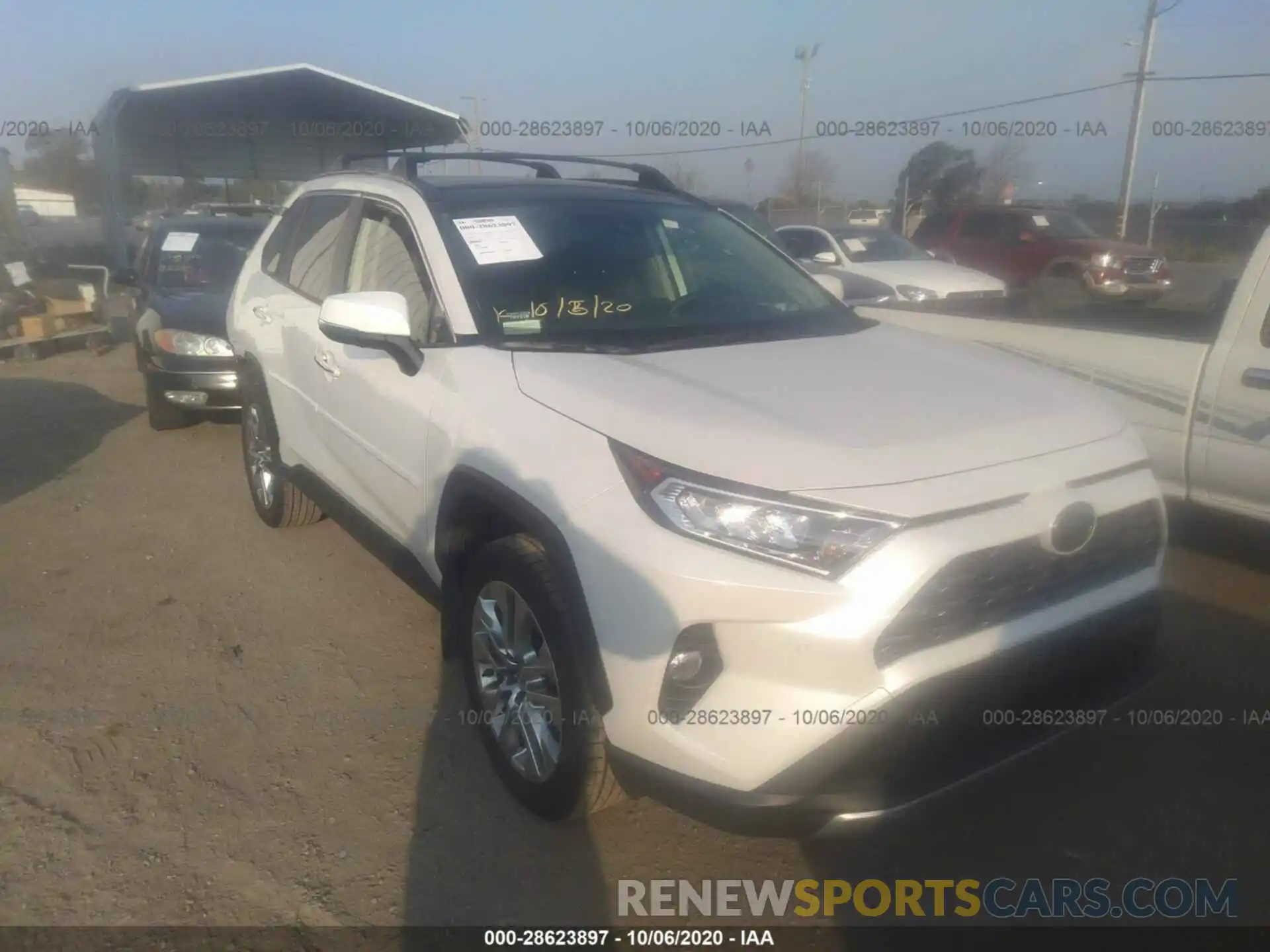 1 Photograph of a damaged car JTMN1RFV2LD525391 TOYOTA RAV4 2020