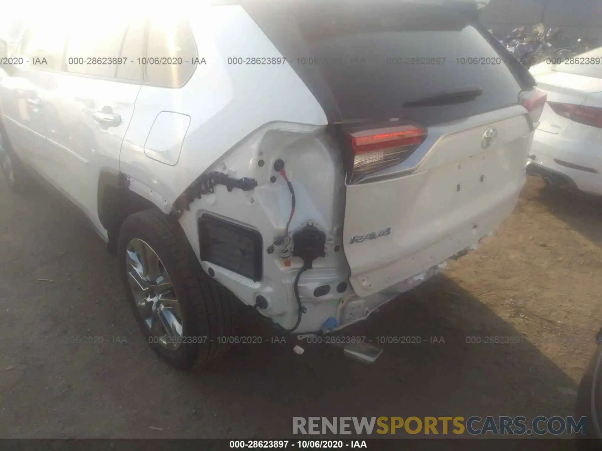 6 Photograph of a damaged car JTMN1RFV2LD525391 TOYOTA RAV4 2020