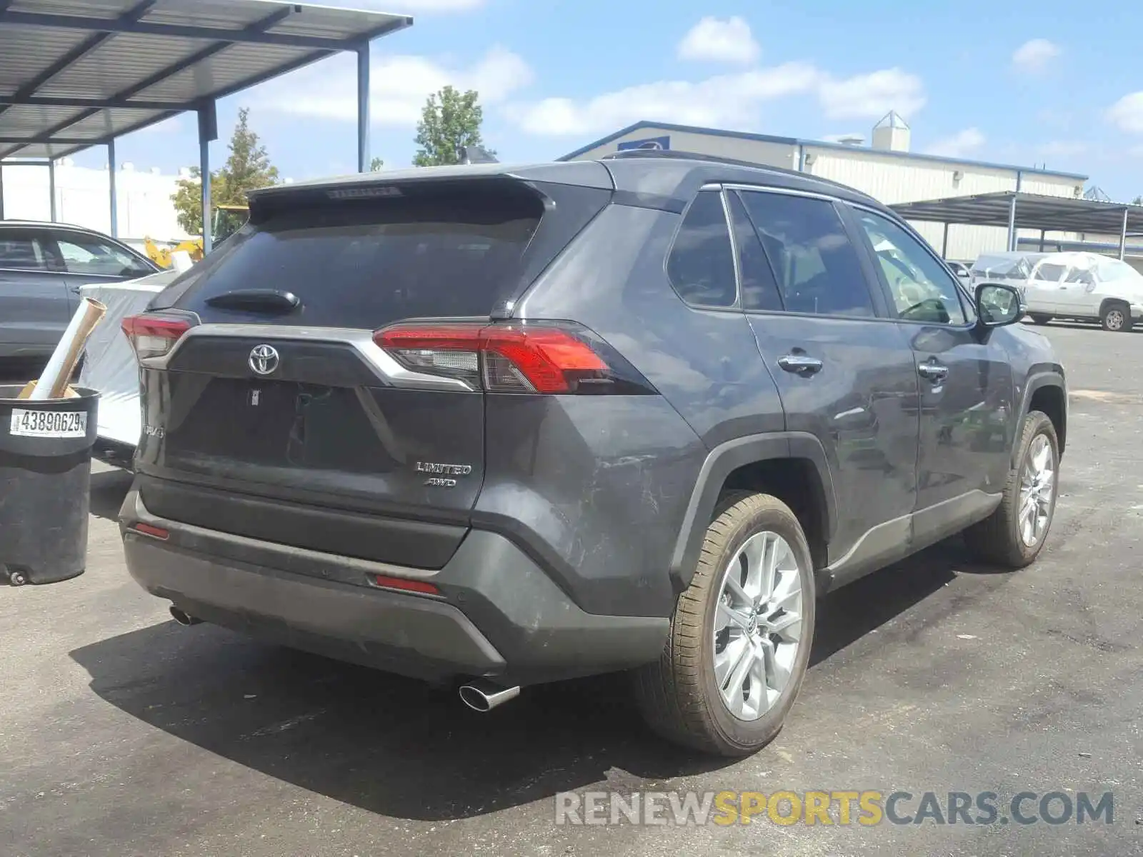 4 Photograph of a damaged car JTMN1RFV2LD528274 TOYOTA RAV4 2020