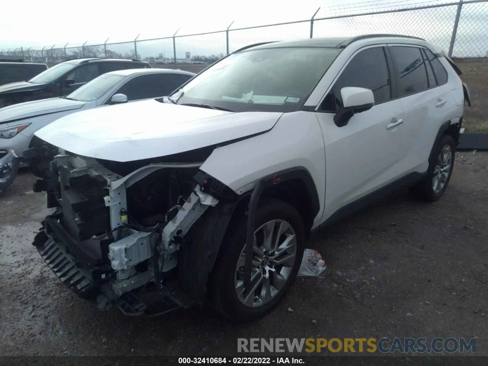 2 Photograph of a damaged car JTMN1RFV2LD528579 TOYOTA RAV4 2020